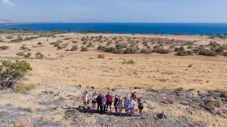 Travellers on the Puru Kambera savanna, East Sumba