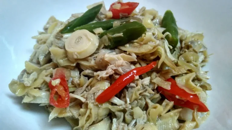 Kapu pantunnu, a Sumba banana-blossom dish