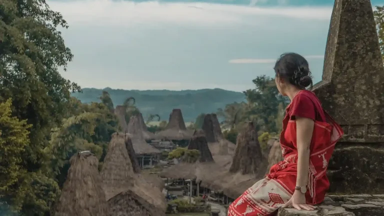 Traveller at Prai Ijing village, West Sumba